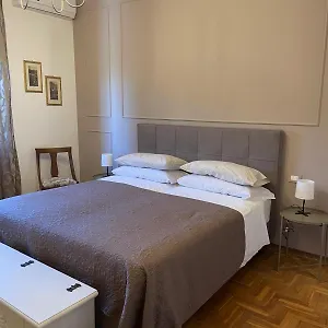 Residenza Sandrini Bed & Breakfast